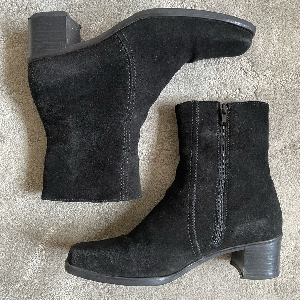 La Canadienne Suede Waterproof Square Toe Boots - Picture 2 of 8